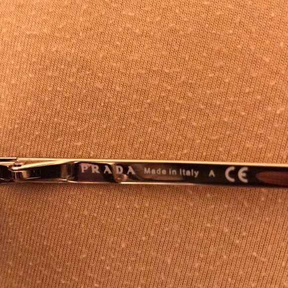 PRADA women’s stylish sunglasses Made in Italy NEW - Picture 5 of 6